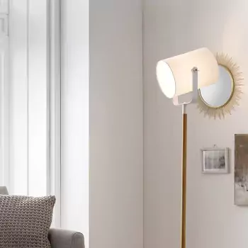 Stojacia lampa v škandinávskom štýle