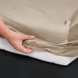 Saténová plachta na posteľ