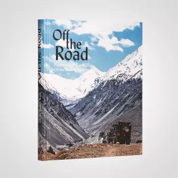 Off the Road – Explorers, Vans, and Life Off the Beaten Track