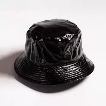 Čierny koženkový klobúk Future Bucket