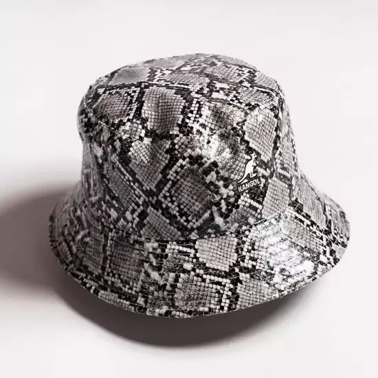 Šedý vzorovaný klobúk Snakeskin Bucket