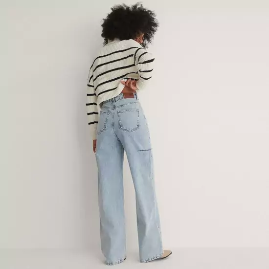 Široké džínsy s detailmi