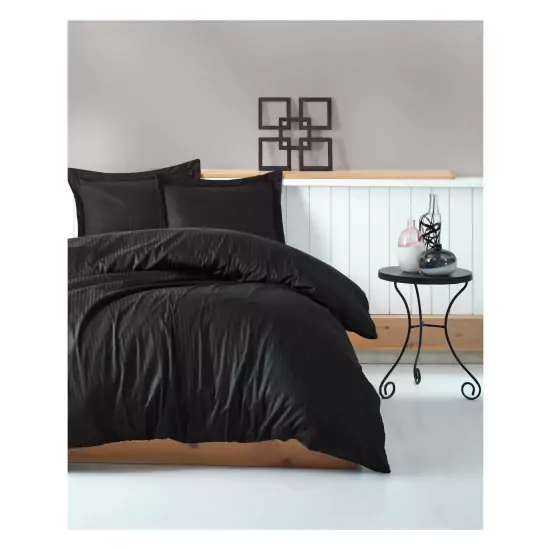 Čierny saténový set posteľnej bielizne Stripe Premium