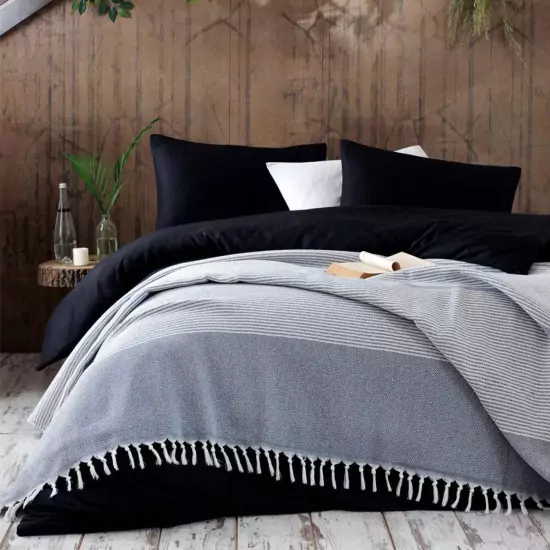 Tmavomodrý prehoz na posteľ Anna Yatak – 220 × 240 cm